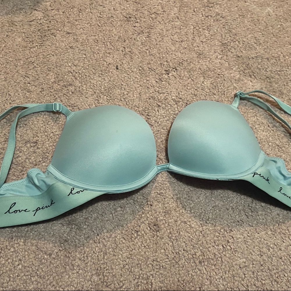 VS Pink Wear Everywhere Super push up 34B